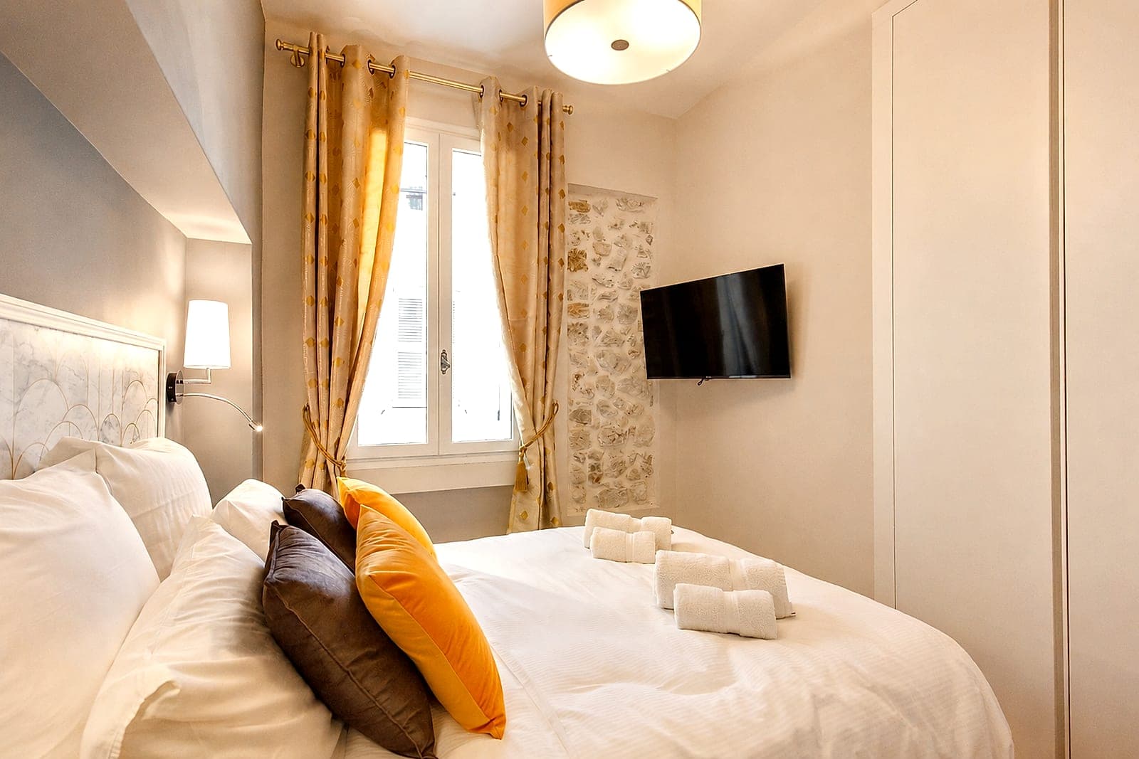 Maison Pantai — Master bedroom II, holiday rental in Old Antibes