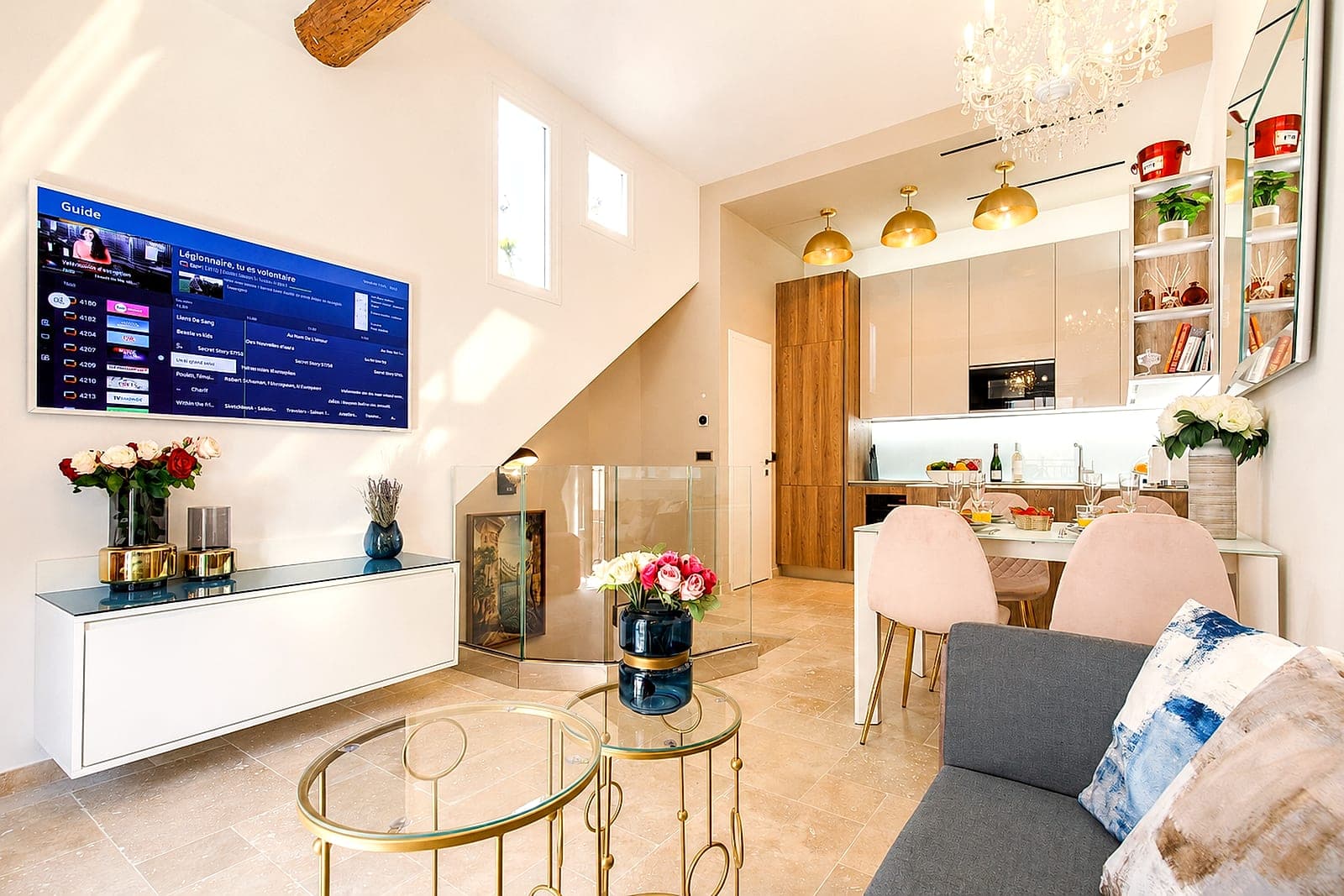Maison Regina — The living room, holiday rental in Old Antibes
