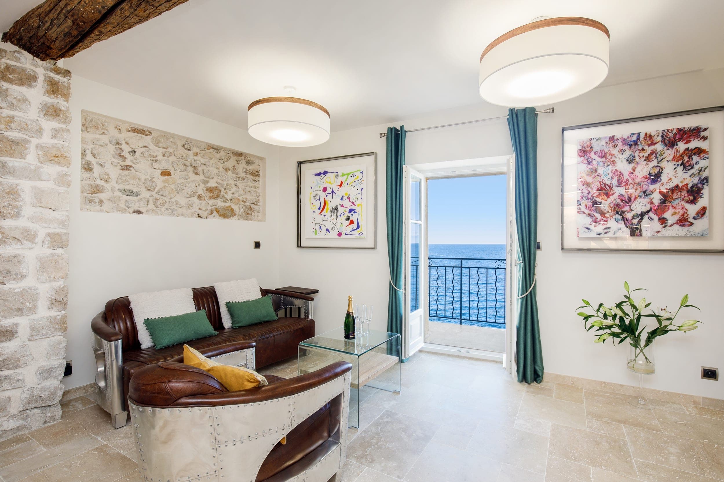 Maison VistaMar — maison privée en location de vacances dans le vieil Antibes, Côte d'Azur