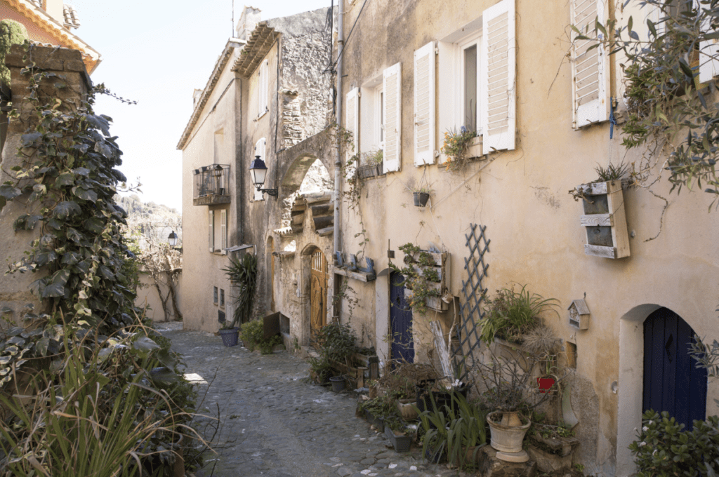 biot-street-old-town