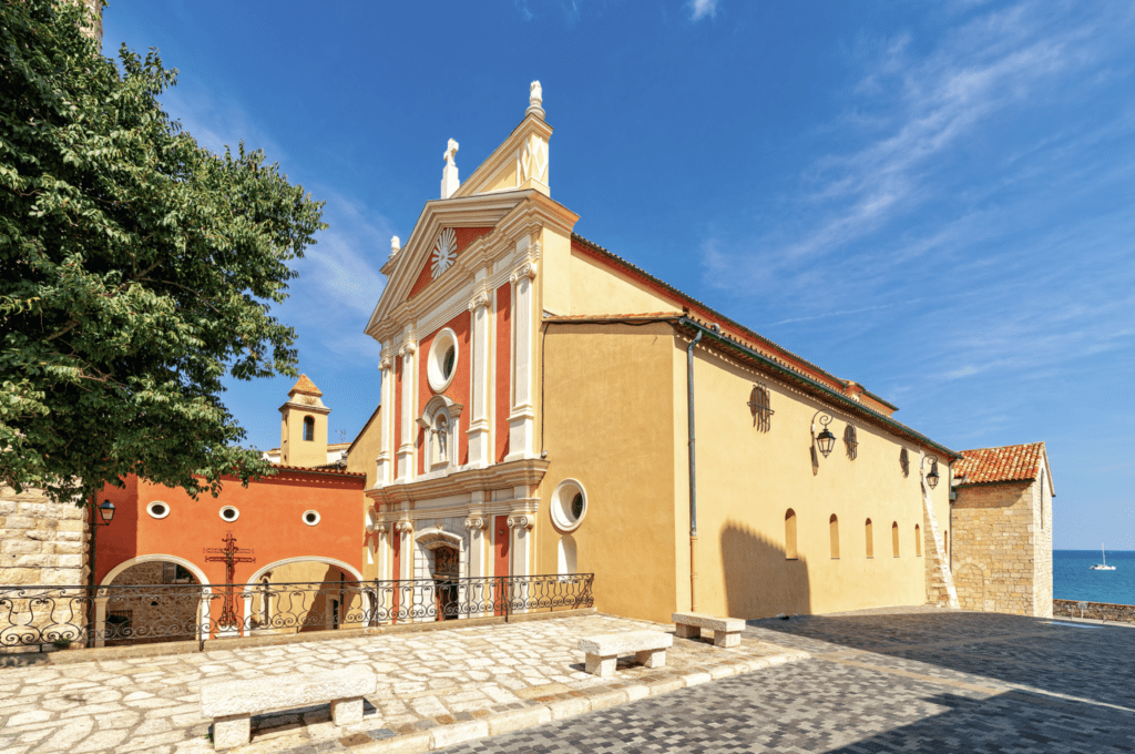 antibes-cathedral